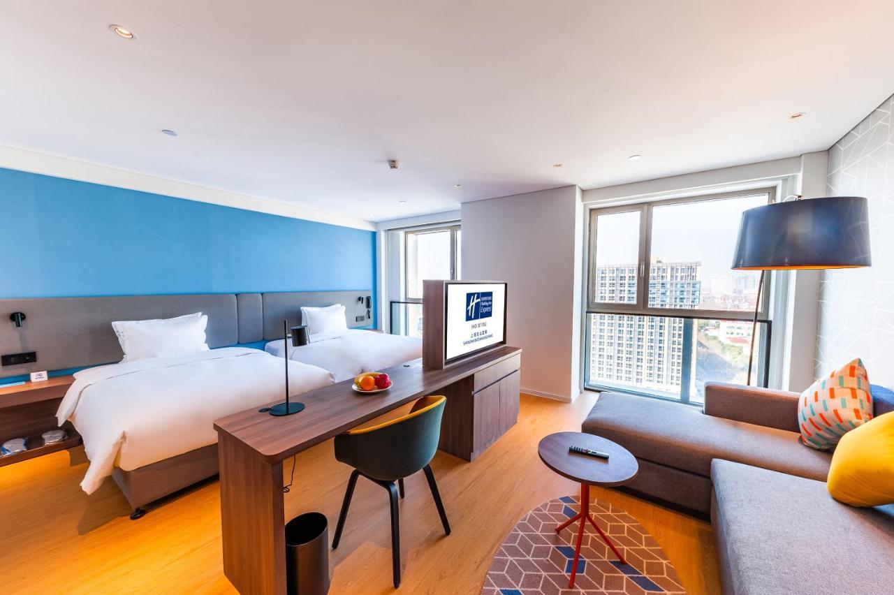 Holiday Inn Express Shanghai Baoyang By Ihg Exterior foto