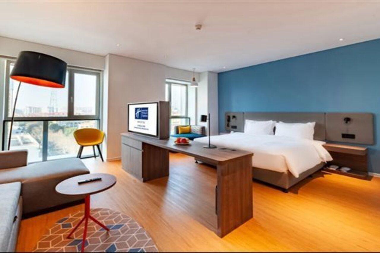 Holiday Inn Express Shanghai Baoyang By Ihg Exterior foto